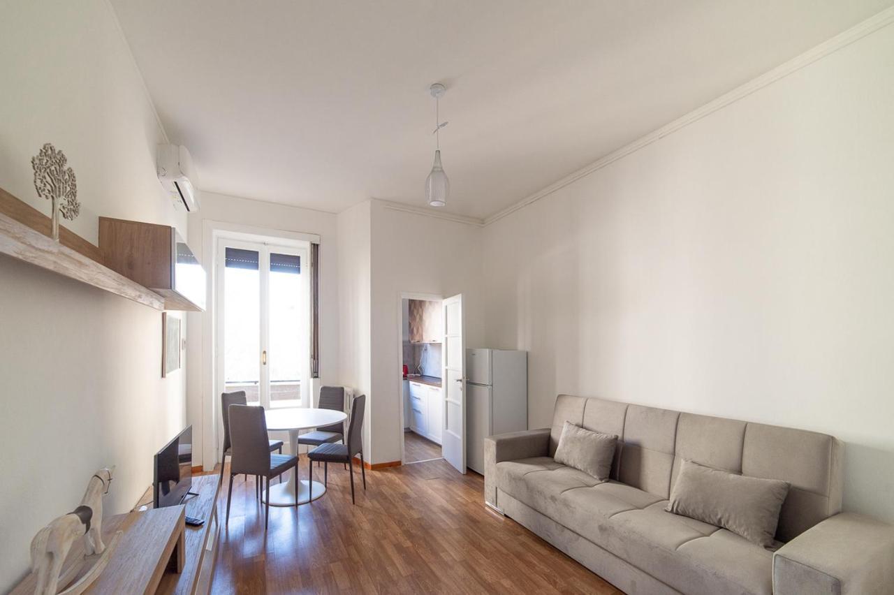 Hbhall Residenze Darsena Milaan