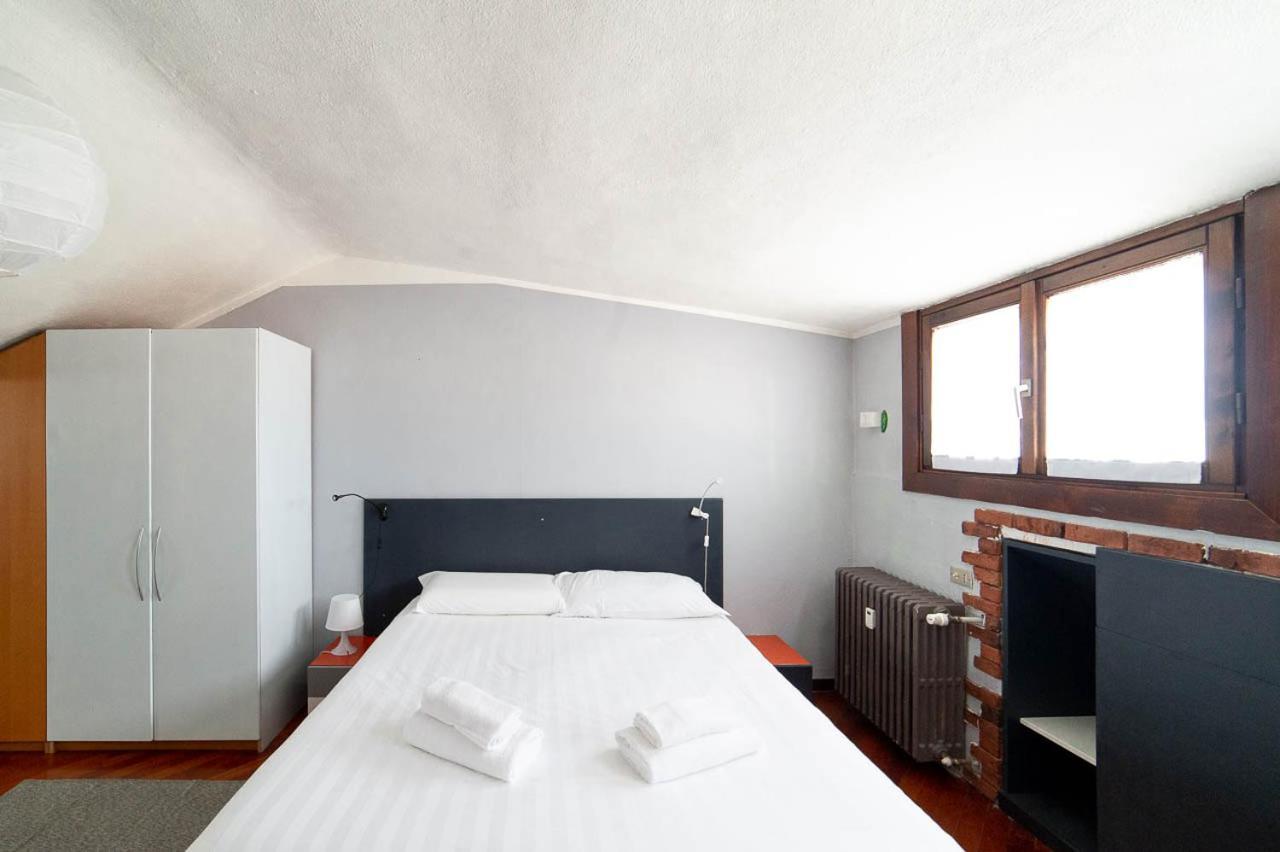 Hbhall Residenze Darsena Apartamento